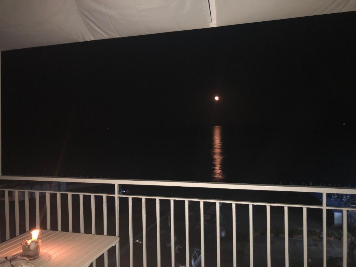 Mansarda Sul Mare Apartman Mascali Kültér fotó